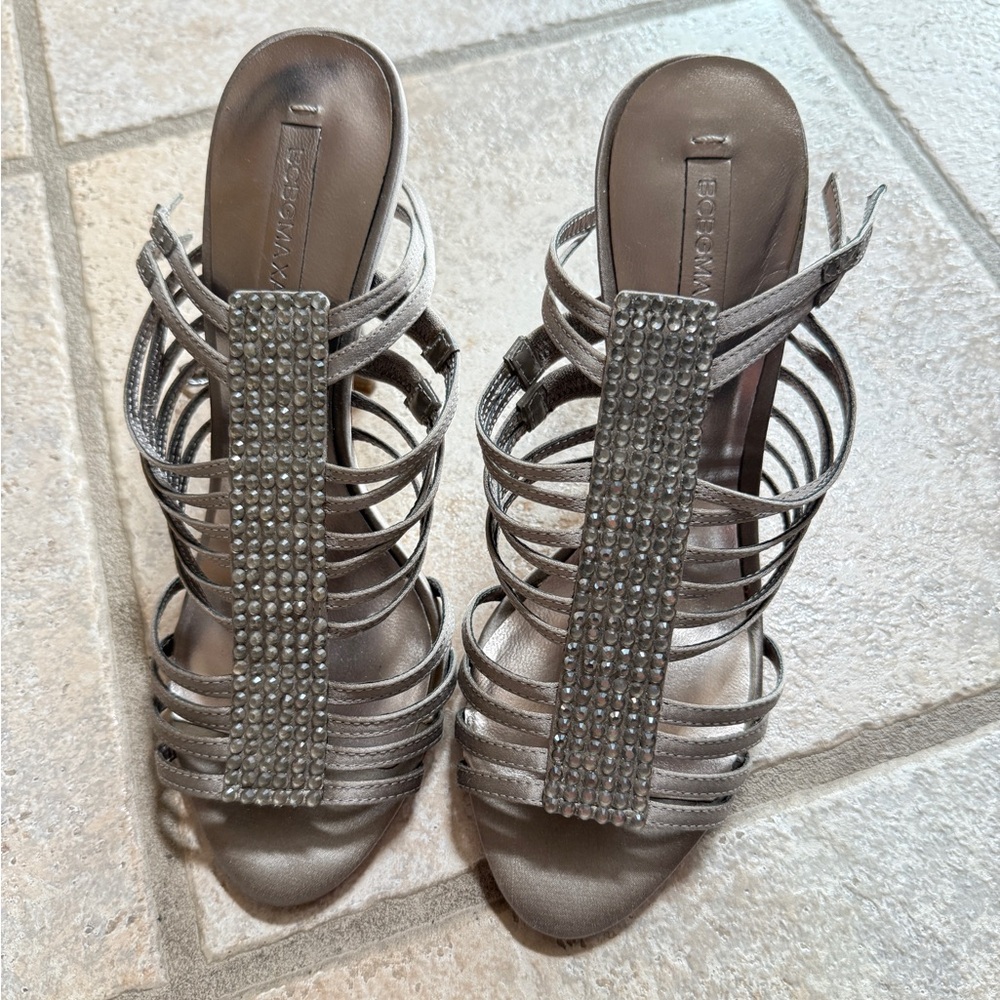 BCBGMAXAZRIA Silver Crystal Strappy Heels – Size 7
